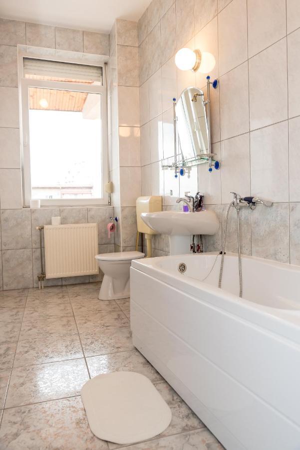 Bao Apartament & Rooms Oradea Exteriér fotografie